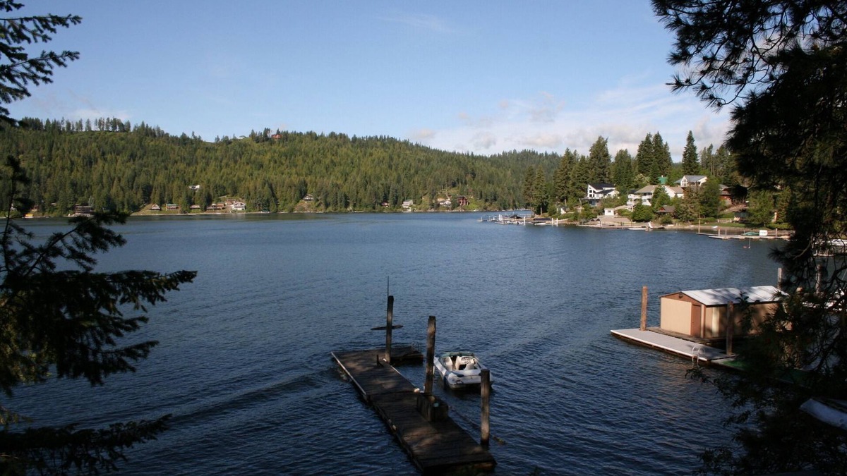 Rockford Bay Cabin | CDA Waterfront Cabin - Close to Shooter's