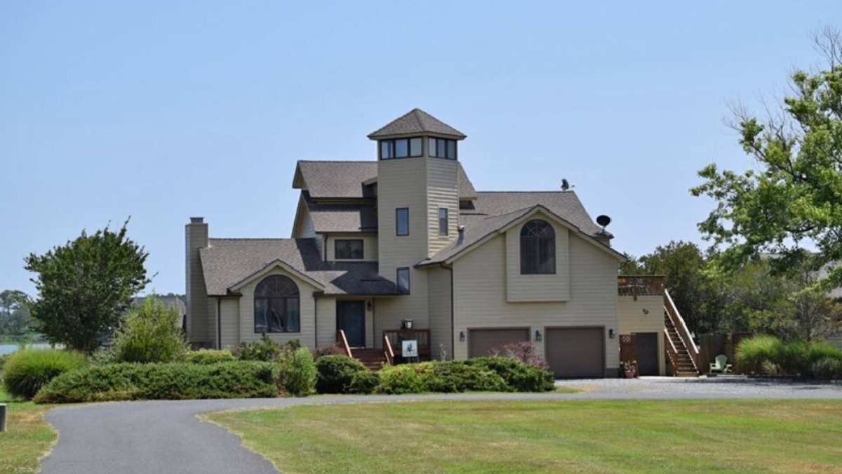 Deep Hole House | Cedar Gables