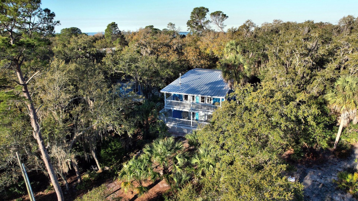 Cedar Key House | Cedar Key Estate Home Island Hoping, Kayak, Fish, Birding, Beach