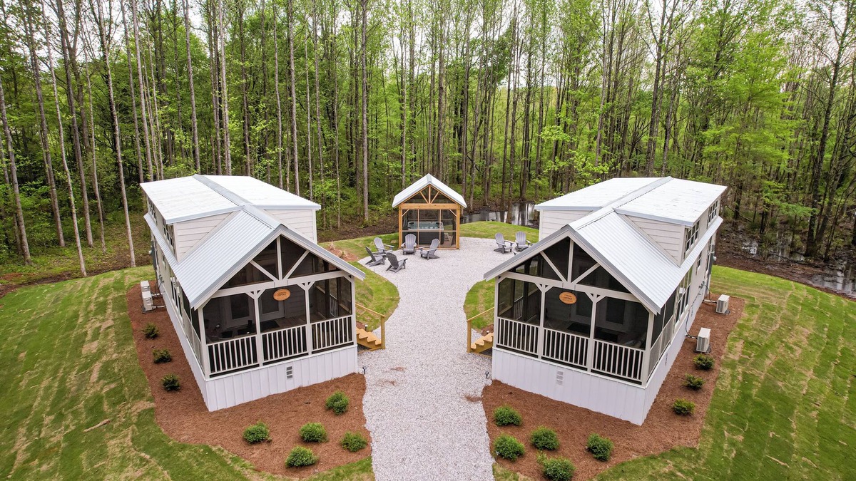 Belden Cottage | Cedar - NEW Cottage in woods @ Moon Lake Farm - HOT TUB - LAKE - KAYAK - FISH