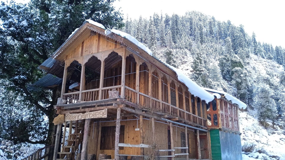 Banjar Cottage | Cedar Oak Cottage 2BR By Homeyhuts