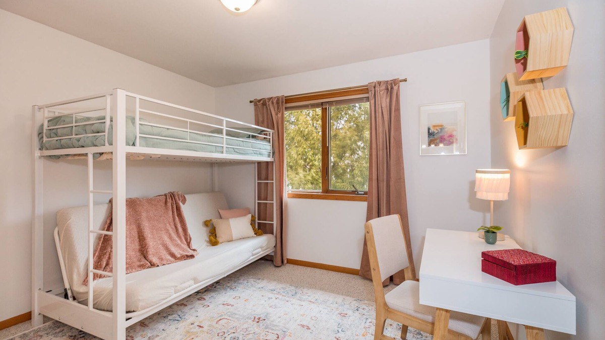 McFarland House | Cedar Ridge Rendezvous 4 Bedroom House with Adjacent Park