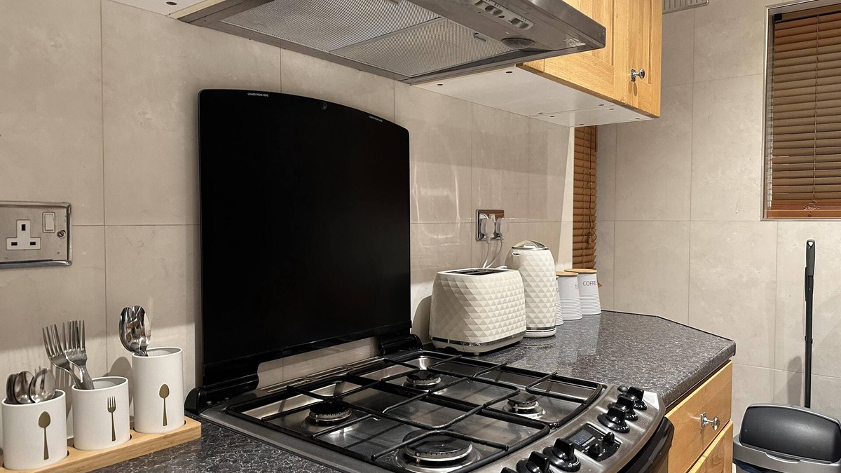Barnhill Apartment | Cedar Wembley Park Serviced Apartments by Edens