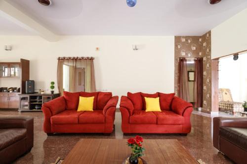 Kalyan Nagar Villa | CedarWood Villa by Red Olive Independent Bunglow