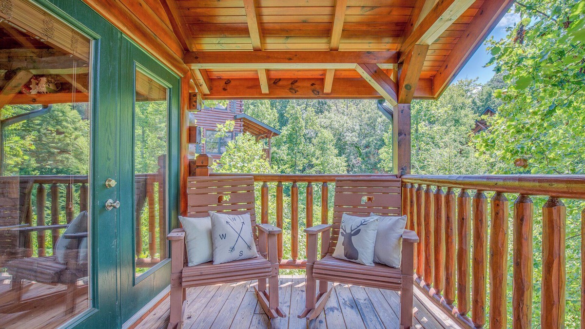 Hemlock Hills Cabin | Celebration Lodge by Jackson Mountain Homes