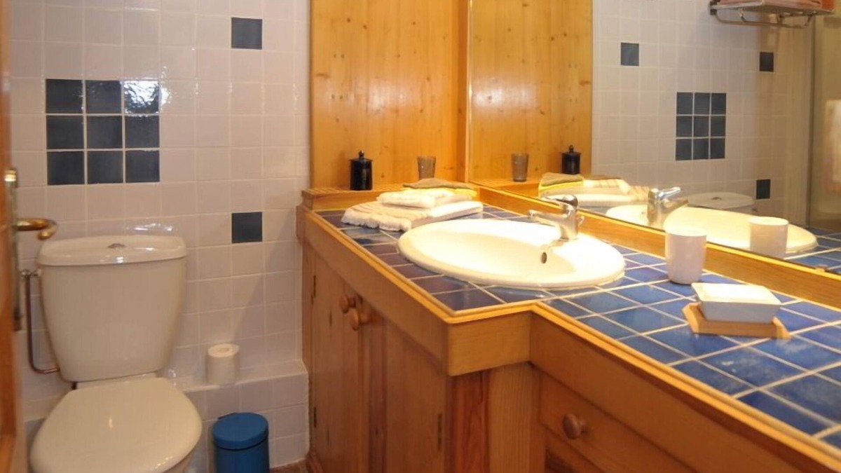 Chartres Cottage | - Cellar Chantault -
