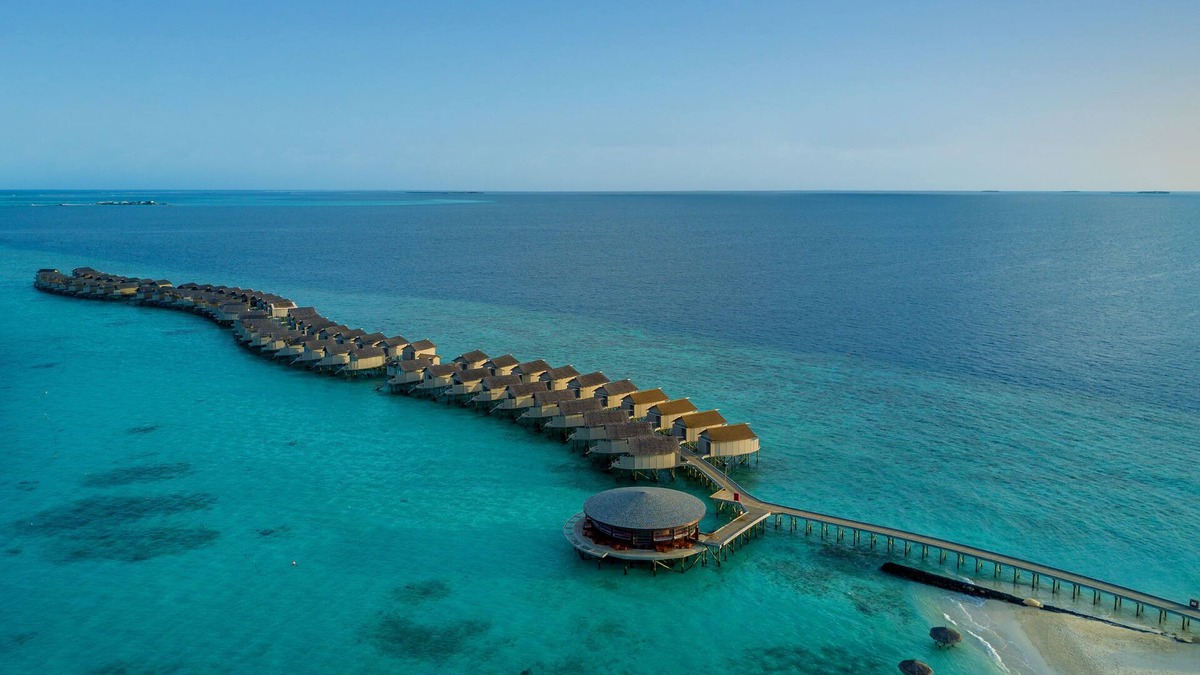Giravaru Resort | Centara Ras Fushi Resort & Spa Maldives - Adults Only