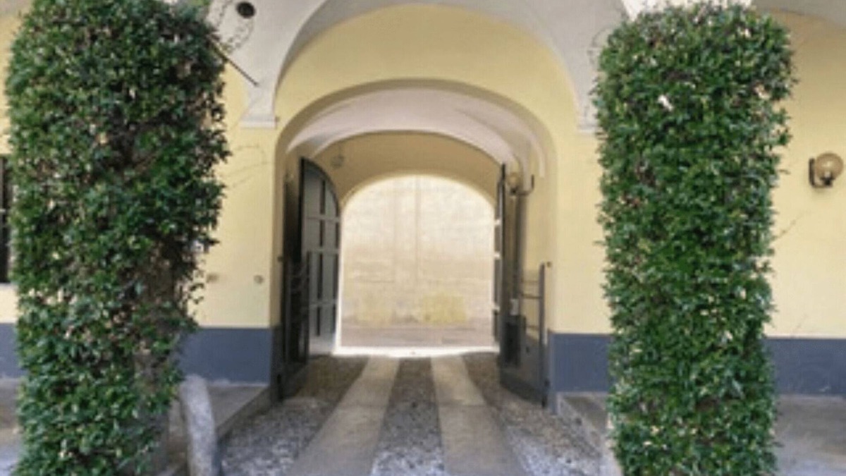 Vercelli Apartment | Center one by Cinelli Apartment