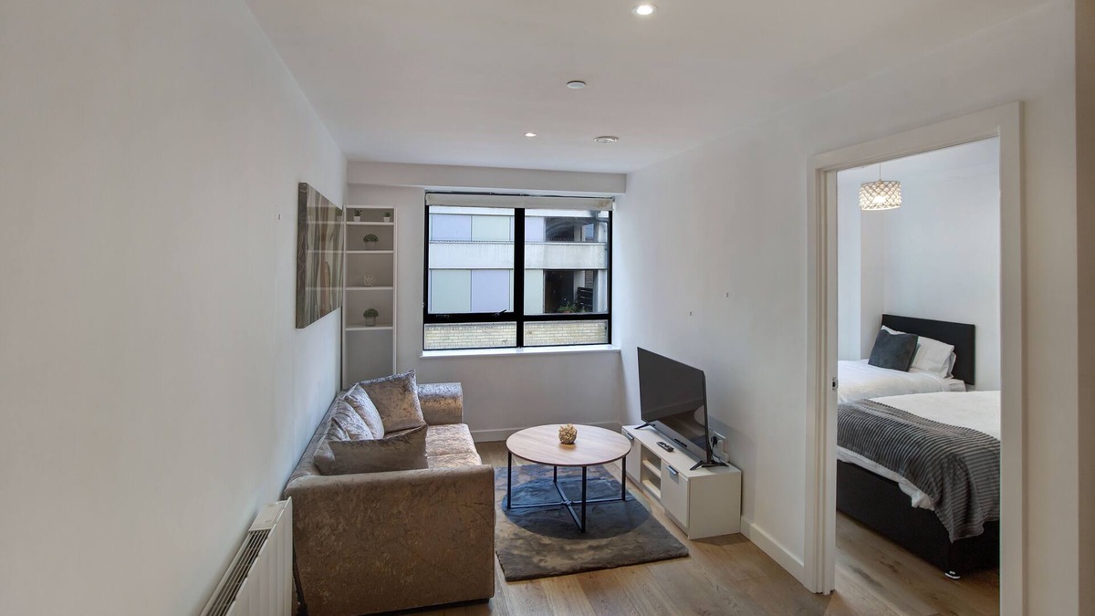 Fairfield Apartment | Central 2-Bed Apartment in Croydon that sleep 4!
