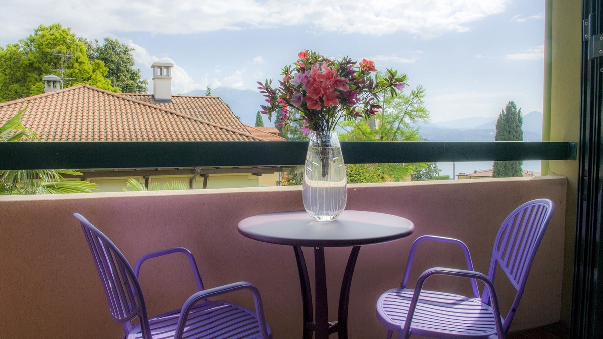 Cannero Riviera Apartment | Central and quiet 3½-room apartment with beautiful lake view