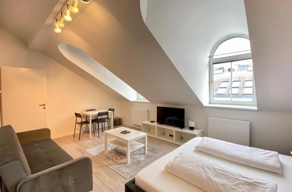Schottenfeld Apartment | Central Apartment in Vienna near metro (800m) - T21