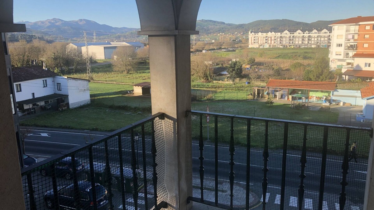 Colindres Apartment | Central apartment with two terraces next to Laredo and its beaches