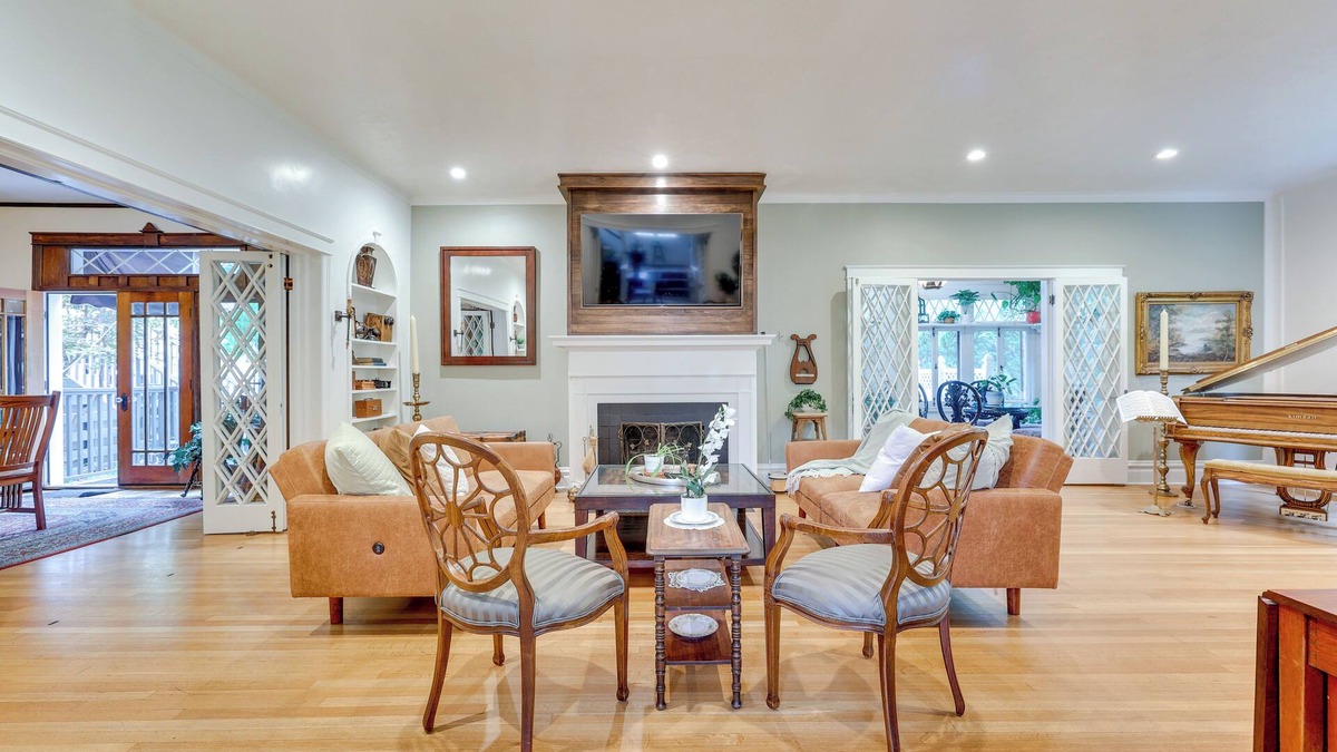 Boise House | Central Boise Mansion Close to Dtwn, River & BSU!