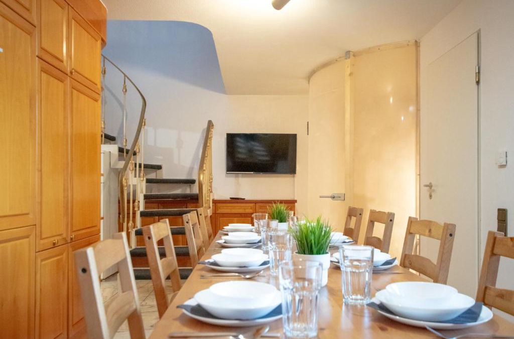 Innenstadt Apartment | Central City Villa