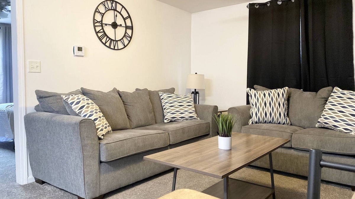 Bloomington House | Central Cottage 1 Bed 1 Bath Home