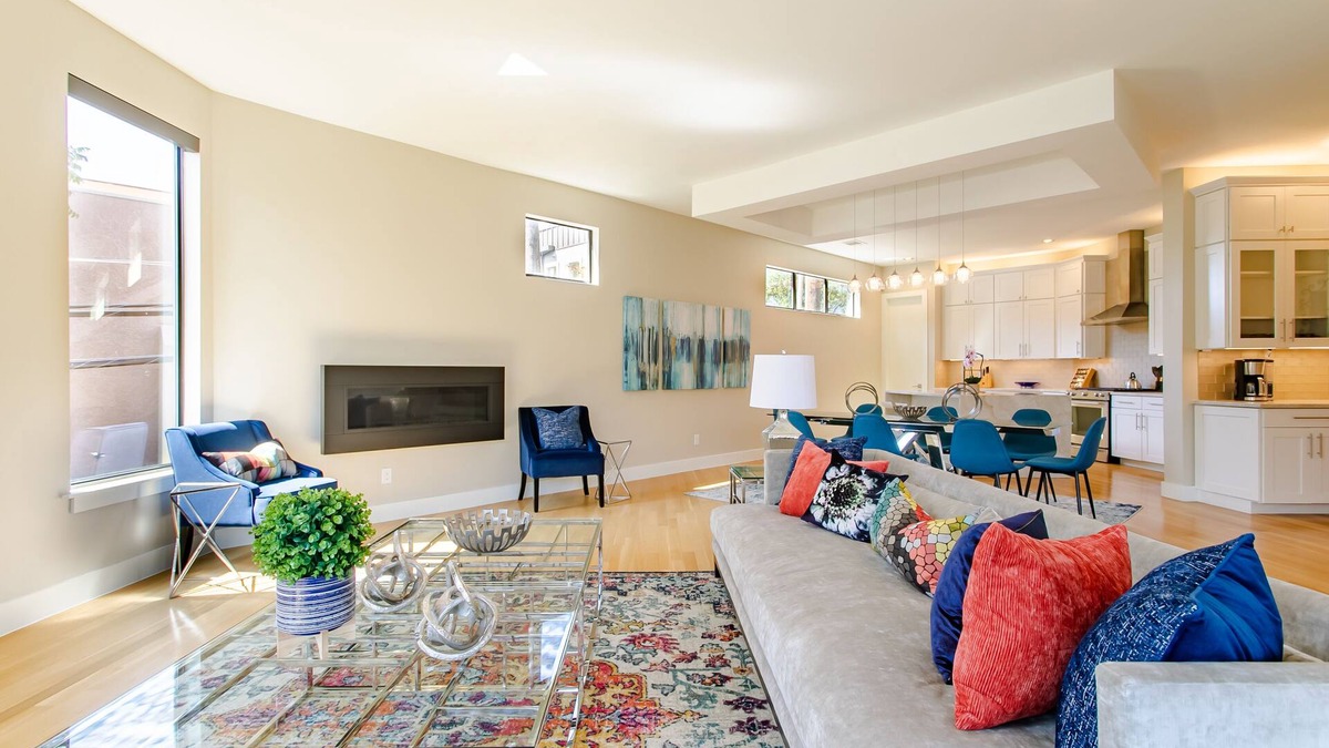 Turtle Creek House | Central Dallas-4 Bed Luxury Home