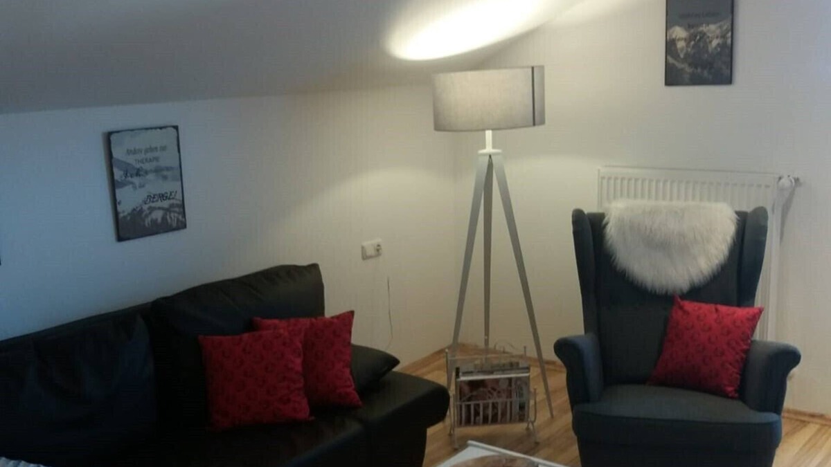 Garmisch-Partenkirchen Apartment | Central but quiet apartment with beautiful mountain views