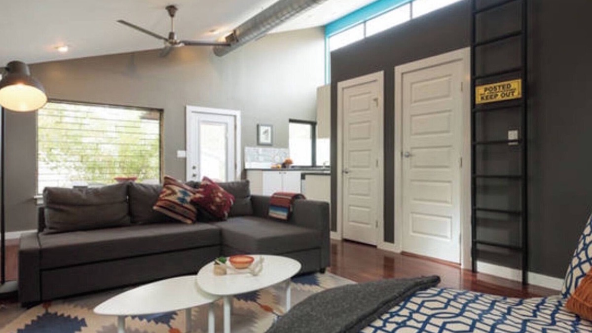 Rosewood House | Central East Austin Boutique Large Groups (1 of 2 homes - Casa Moderna 2)
