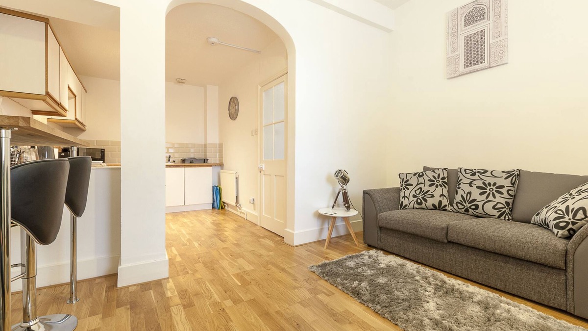 Exeter Apartment | Central Exeter Apartment Kimberley Road