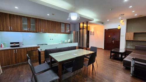 Bach Dang Riverside Apartment | CENTRAL GARDEN BUILDING - HCMC central localtion