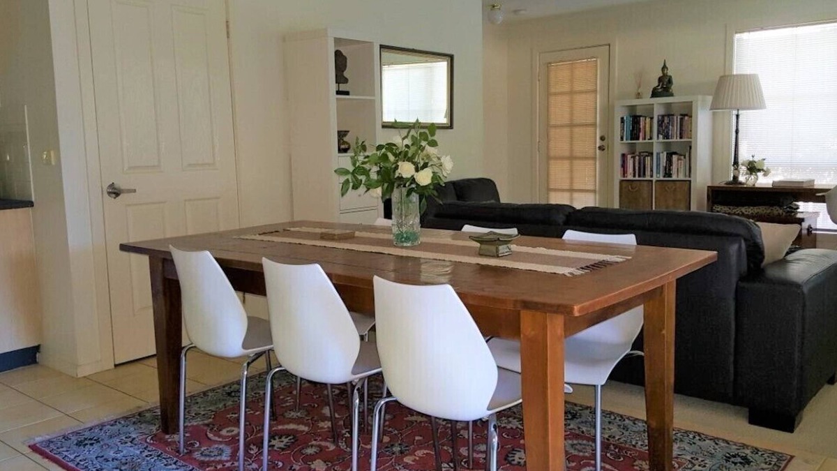 Geelong House | Central Geelong Townhouse/Long stays available