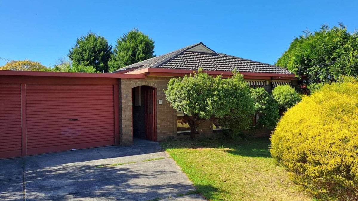 Glen Waverley House | Central glen, Ideal family heaven!