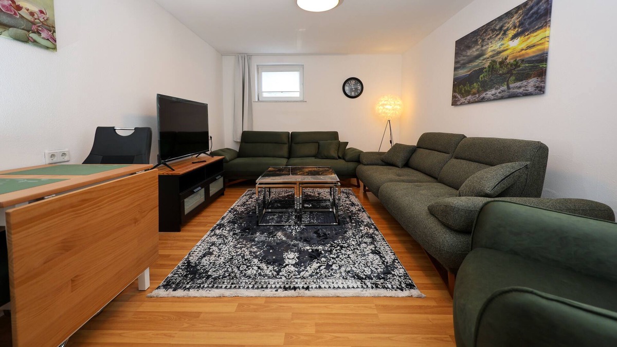 Gremmendorf Apartment | Central Gremmendorf Lounge