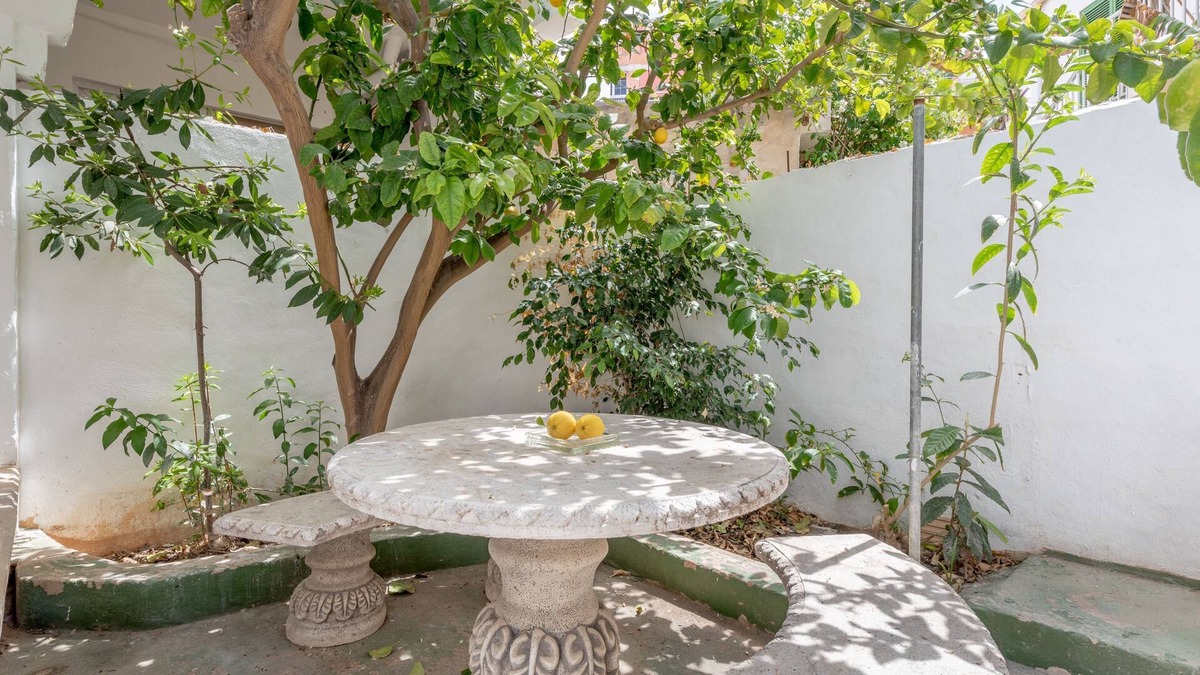 El Arenal House | Central Holiday Home Near the Beach with Wi-Fi and Patio