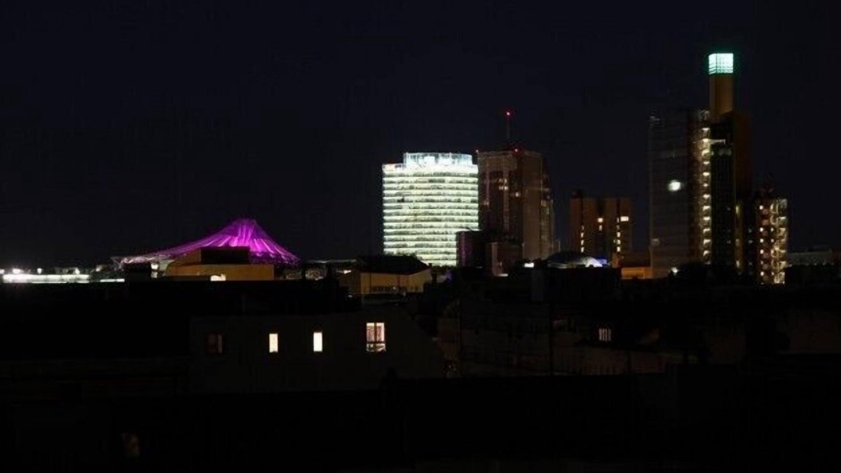 Tiergarten Condo | Central location in the city/directly on 2 subway lines/phone/WLAN/garage