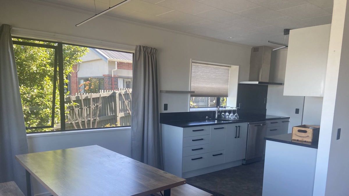 Timaru House | Central location - Timaru