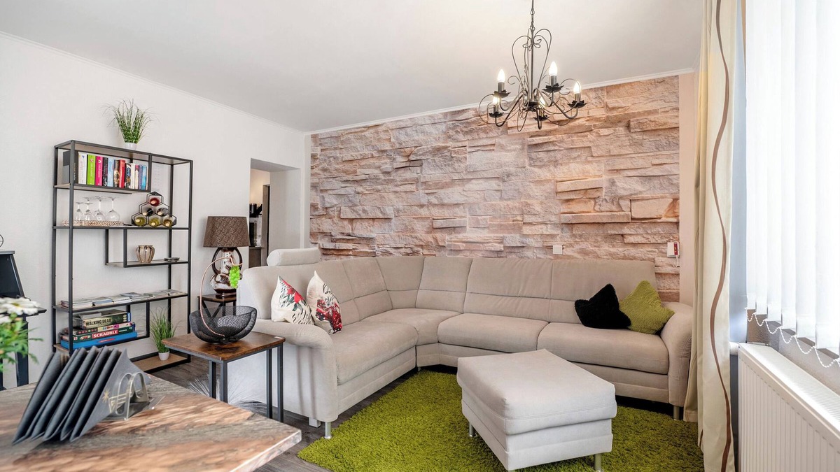 Kell am See Apartment | Central, quiet and modern apartment with balcony