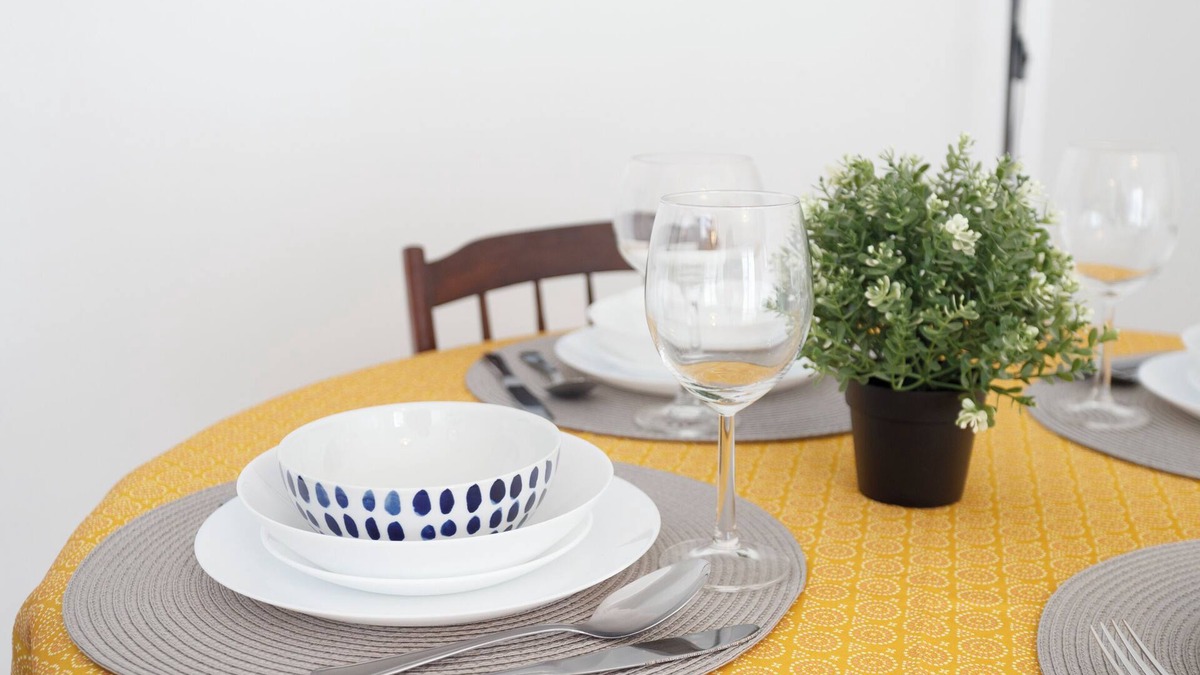 Cacilhas Apartment | Central & Spacious 2BR in Almada Easy access to Lisbon