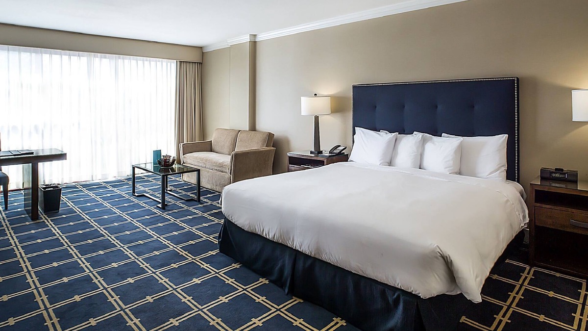Sunnyvale West Hotel | Central Sunnyvale | Walk El Camino | 1 Unit