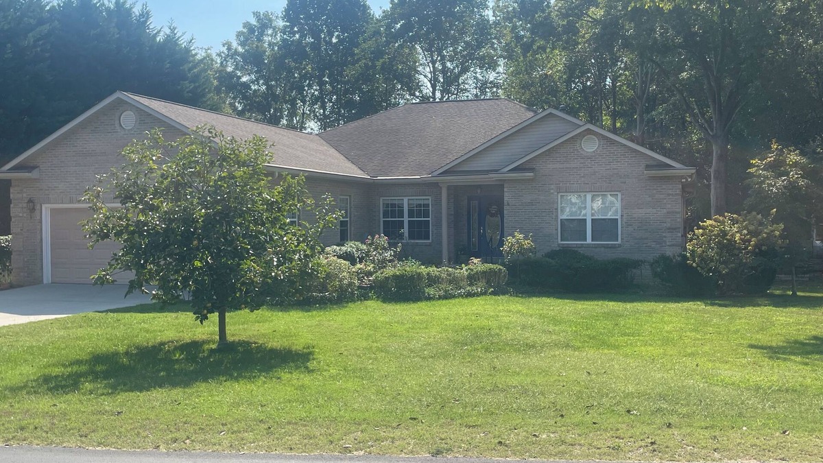 Tellico Village House | Central Tellico Village house with WiFi, AC on serene small cul-de-sac location