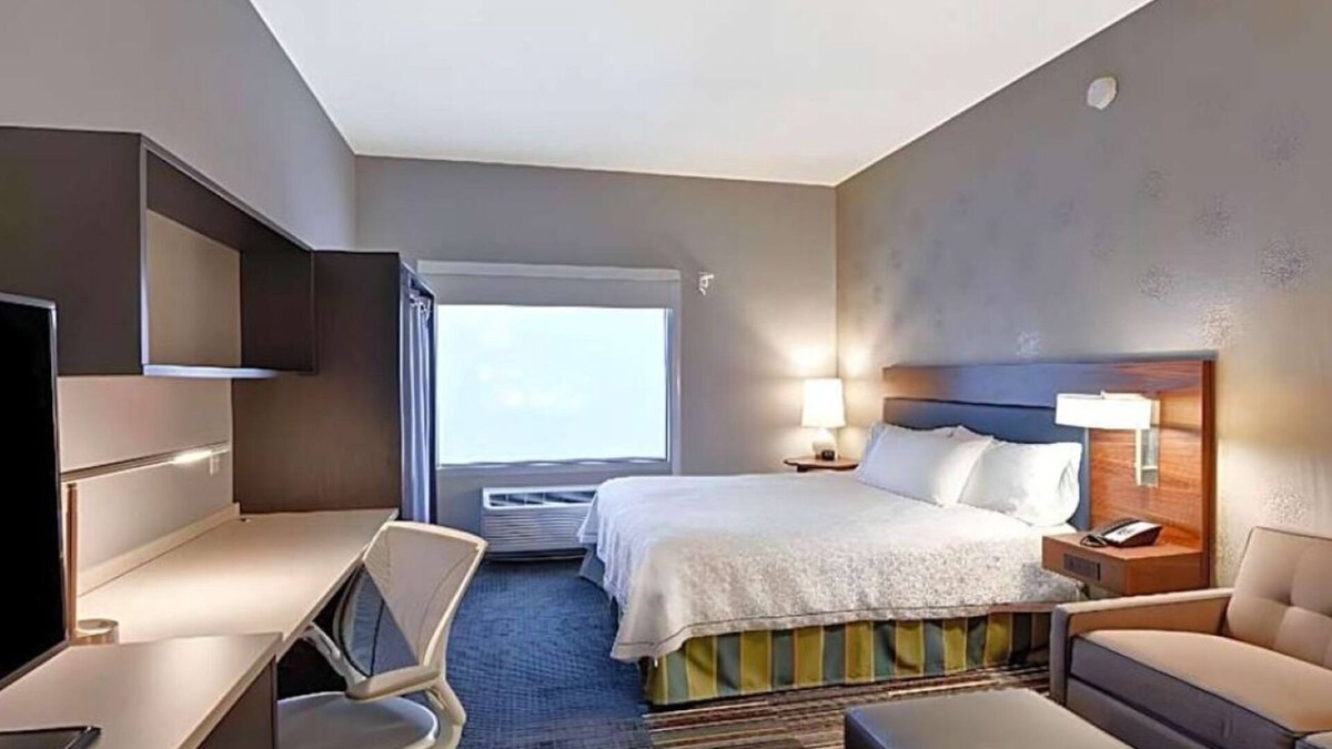 Miramar Hotel | Centrally Located Stay Near Sawgrass Mills, Stadium & Dining - 3 Units