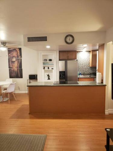 Paradise Apartment | Centrally located to Strip, UNLV, Stadiums and so much more!