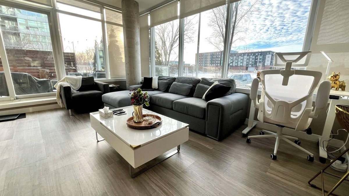 Southwest Edmonton Condo | Century park Condo Oasis