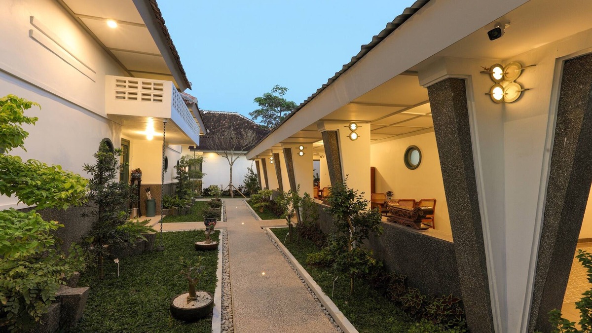 Central Yogyakarta Hotel | Ceria Hotel @alun Alun Yogyakarta