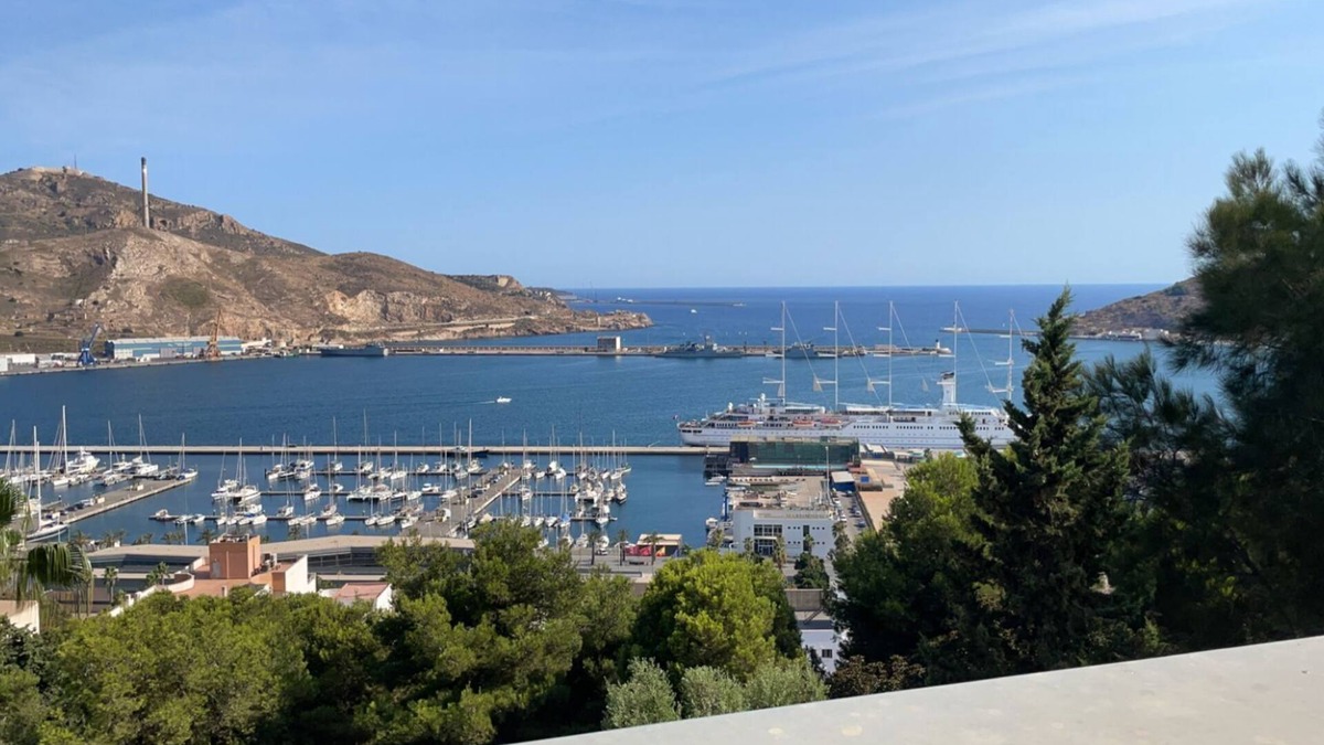 Los Puertos Apartment | CERTIFICATE OF EXCELLENCE Apartment C6 Wi-Fi, Pool, Panoramic Sea Views