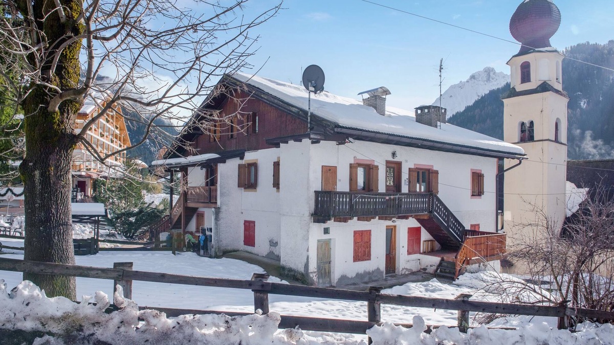 Canazei Apartment | 'Cesa Crepaz Piccolo' with Mountain View & Garden