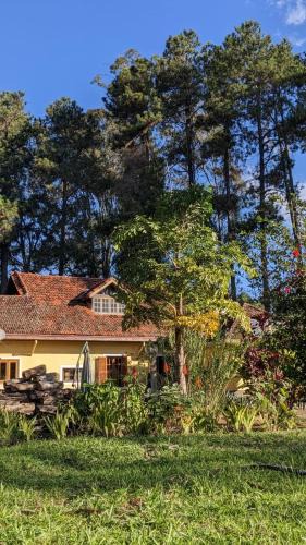 Passa Quatro House | Chácara das Lendas e Canções