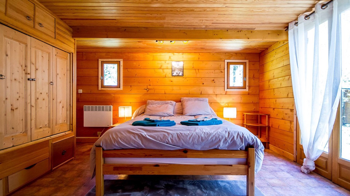 Lignerolles House | CHÂLET THE STRAIN OF LODGES