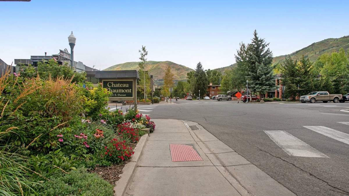 Aspen Condo | Château Chaumont by Snowmass Vacations