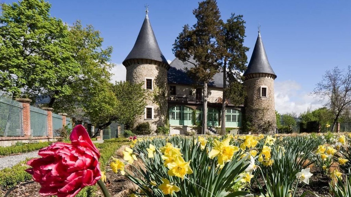 Les Sagnieres Bed & Breakfast | Château de Picomtal