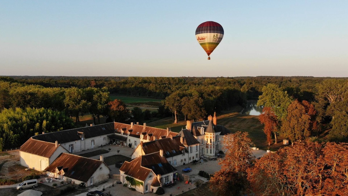 Villeherviers House | Château des Roches, SOLOGNE Chambord 40 mins- CENTER-val de Loire tennis pool