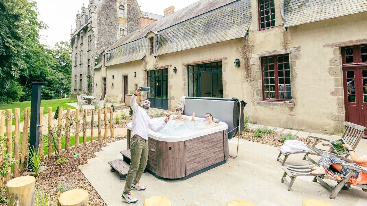 La Rabateliere Cottage | Château historique avec jardin, jacuzzi et équipements de détente - 10 personnes