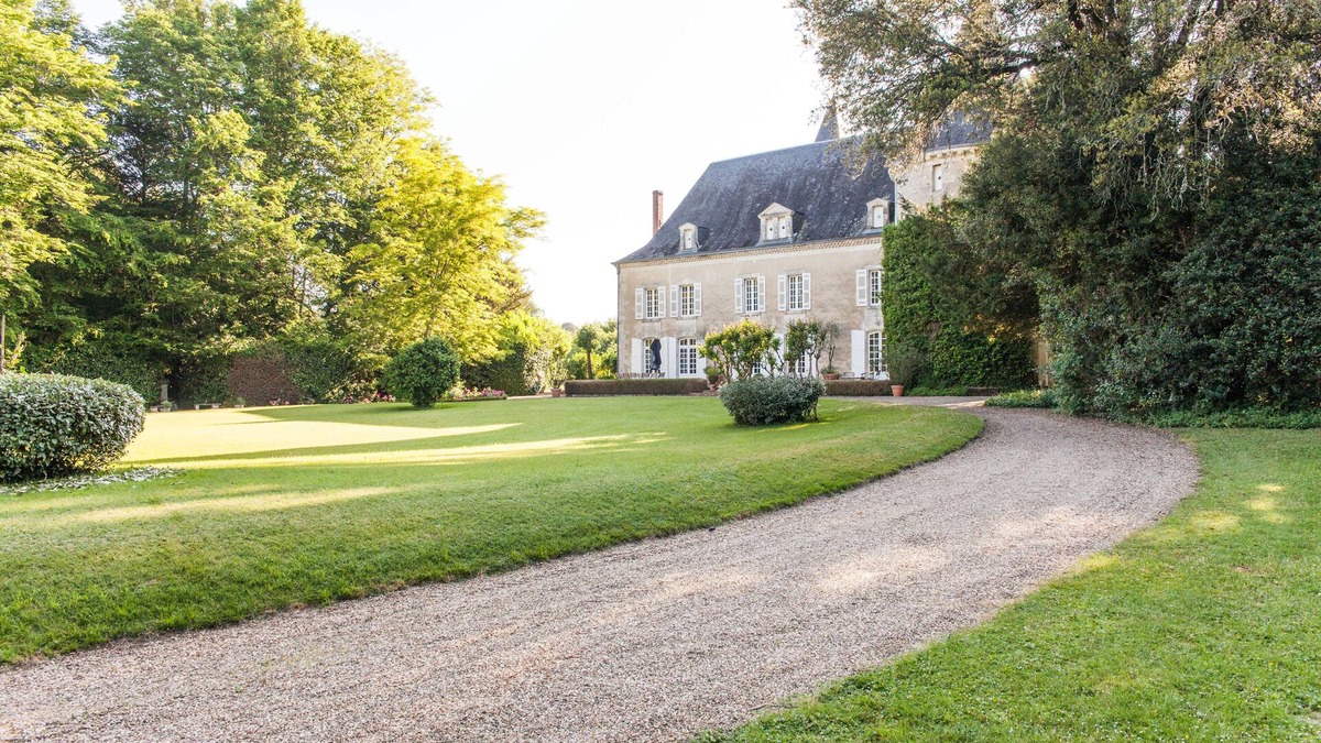 Saint-Astier House | château Labattut guest house