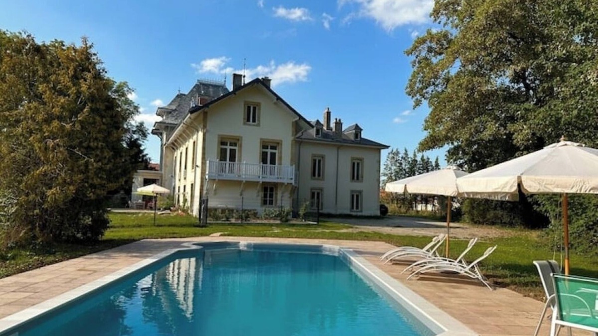 Vaudoncourt Other | Château Viéndal, Banda apartment