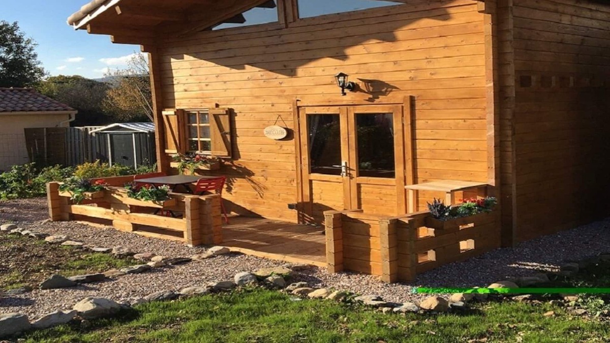 Saint-Affrique-les-Montagnes Ski Chalet | CHALET 'COZY' SUD TARN 2 People