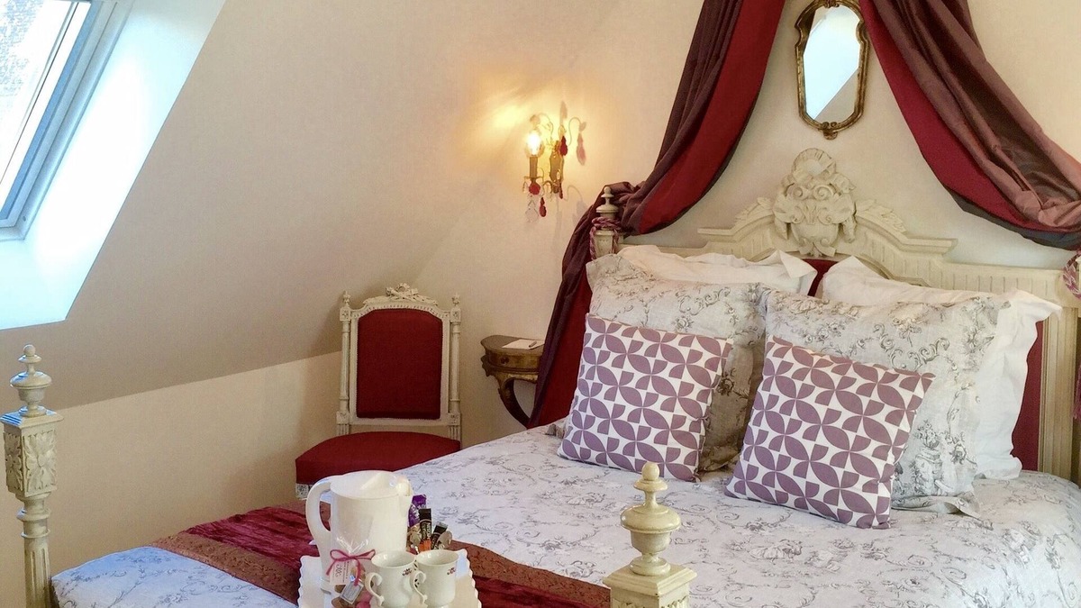 Elincourt-Sainte-Marguerite Bed & Breakfast | Chambre Emily: Maison Elincourt B&B/Chambres d'Hôtes and Spa + pdj + Spa